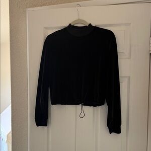 Topshop Black Mock Neck Velvet Cropped Pullover